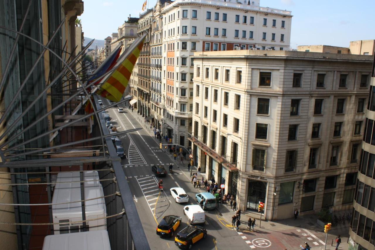 Pensión Casa Blanca Barcelona Exterior foto